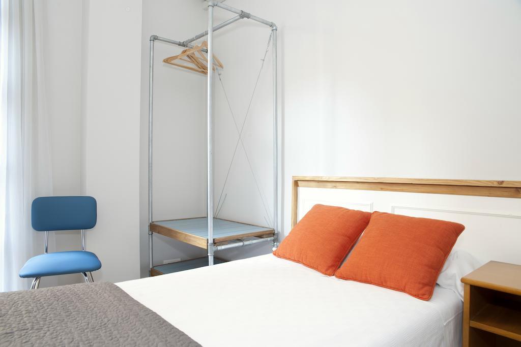 Apartamentos Sabinas Don Jaime Сарагоса Номер фото