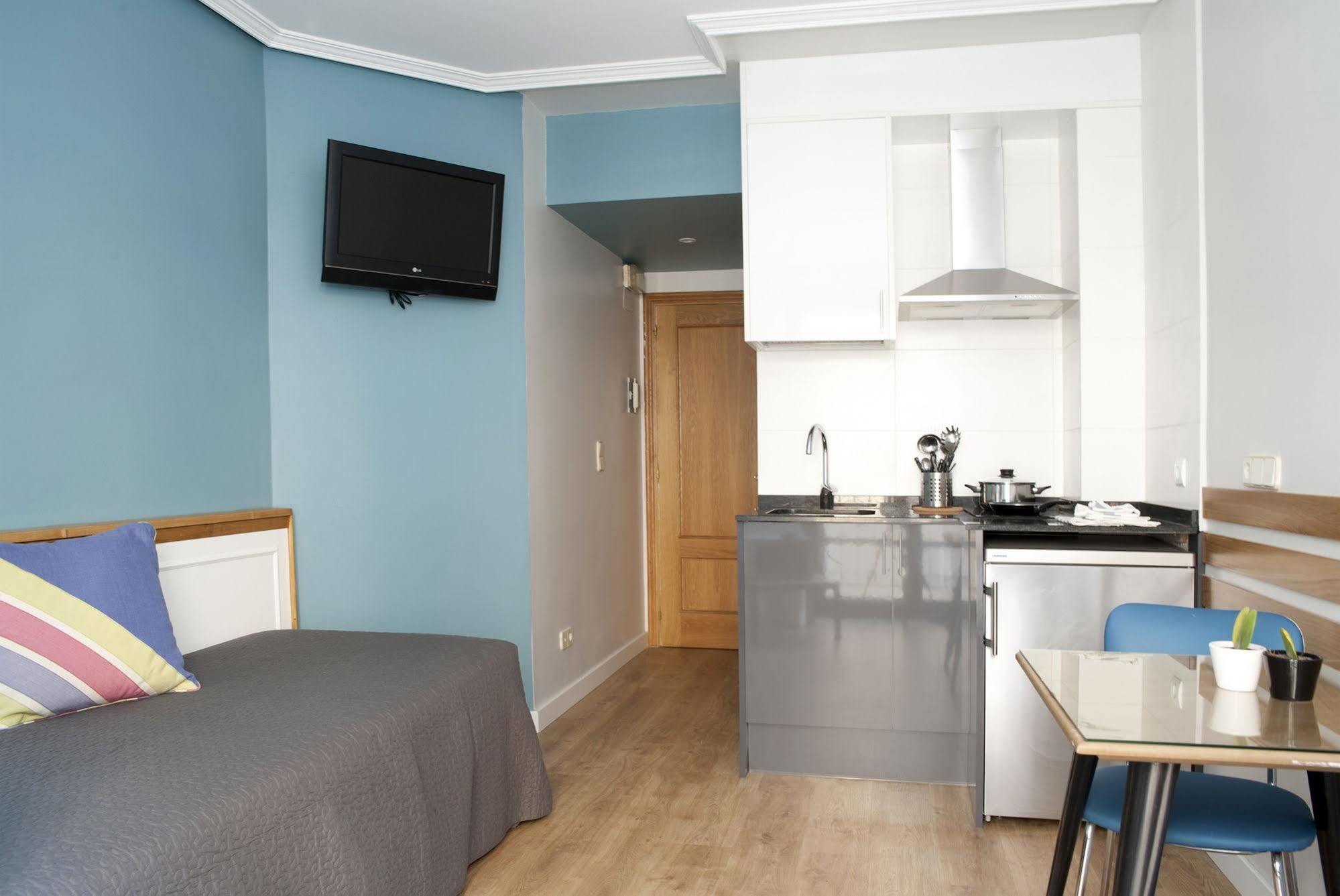 Apartamentos Sabinas Don Jaime Сарагоса Екстер'єр фото